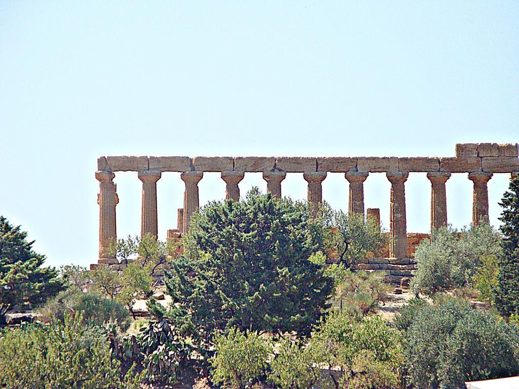 Guest House Artemide Agrigento Buitenkant foto